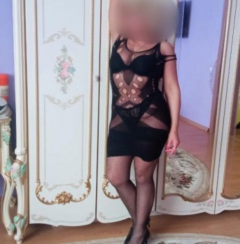 Я знаю, как доставить удовольствие и удовлетворить каждое твое желание. В моем арсенале разнообразные услуги, которые гарантируют незабываемые эмоции. Я с радостью воплотлю в жизнь все твои фантазии. Моя опытность в сфере интимных удовольствий позволяет мне тебя разнообразить и предложить уникальные возможности. У меня есть отличные отзывы от довольных клиентов, которые возвращаются ко мне снова и снова. Доверься моей опытности, и я подарю тебе незабываемое время, полное ласки и страсти. Фото - самые реальные и актуальные, ты получишь то, что видишь на них. Жду тебя в Москве, чтобы сделать твои сексуальные фантазии яркими и незабываемыми! 😘🌹🔥 Оксана